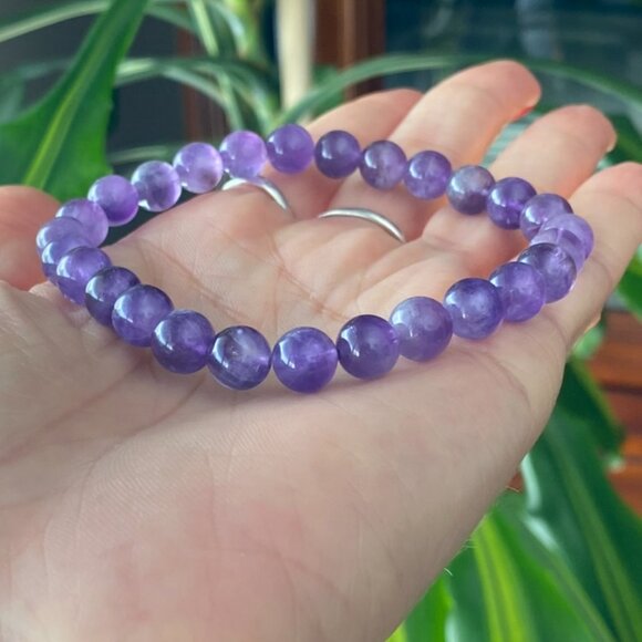 8mm Authentic Amethyst Gemstone Healing Bracelet - Picture 3 of 9